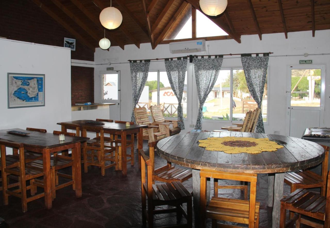 Hostel Bahia Ballenas Puerto Pirámides Eksteriør billede